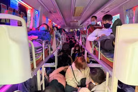 Xử phạt 200 triệu đồng xe khách chở quá số người được phép