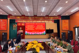 Bảo đảm an ninh, an toàn cho người nước ngoài tại phường Tây Hồ