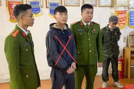 Bắt giam đối tượng có hành vi cố ý gây thương tích và sử dụng trái phép vũ khí quân dụng