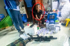 Phát hiện nhóm đối tượng đang chế tạo tàng trữ, sử dụng, mua bán trái phép vũ khí quân dụng