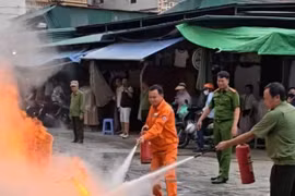 Hướng dẫn tiểu thương, người lao động phòng ngừa hoả hoạn mùa nắng nóng