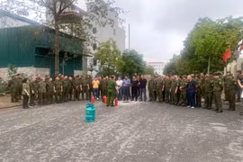 Tập huấn nghiệp vụ PCCC cho lực lượng tham gia bảo vệ an ninh, trật tự ở cơ sở và Ban Chỉ huy Quân sự