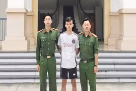 Vận động đối tượng trốn truy nã tại Campuchia đầu thú