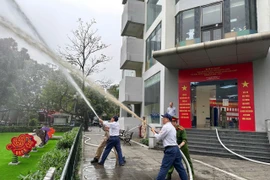 Thực tập phương án chữa cháy và cứu nạn, cứu hộ tại các địa điểm bầu cử