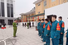 Cán bộ, công chức và lực lượng dân quân tự vệ nâng cao kỹ năng phòng ngừa hỏa hoạn