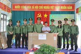  Hành trình nghĩa tình vì nhân dân phục vụ, chia sẻ đồng bào bị ảnh hưởng mưa lũ tại tỉnh Khánh Hoà