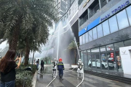 Kiểm tra khả năng ứng phó sự cố hỏa hoạn qua diễn tập chữa cháy, cứu nạn tại tòa nhà The Matrix One
