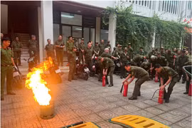 Lực lượng tham gia đảm bảo an ninh trật tự ở cơ sở nâng cao kỹ năng chữa cháy, cứu người