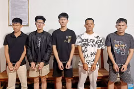 Bắt nhóm đối tượng chuyên trộm cắp tài sản của doanh nghiệp