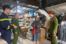 Nâng cao nhận thức chấp hành pháp luật về an toàn cháy, nổ tại làng nghề Bát Tràng