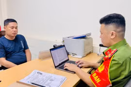 Đối tượng trốn nã về tội mua bán hàng cấm sa lưới pháp luật