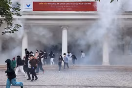 Trải nghiệm và thực tập phương án chữa cháy, cứu nạn tại Trường Đại học VinUni