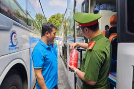 Kiểm tra an toàn phòng cháy tại bến xe Giáp Bát