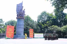 Cụm thi đua số 5 - Công an Hà Nội sinh hoạt chính trị về nguồn tại Khu di tích Nha Công an Trung ương