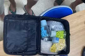 Đề nghị truy tố 4 đối tượng trong đường dây mua bán ma tuý 