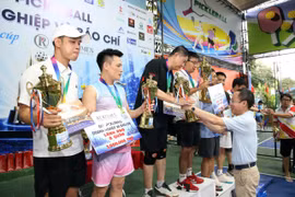 Giải Pickleball Báo chí và Doanh nghiệp tranh cúp Reatimes 2026 diễn ra thành công