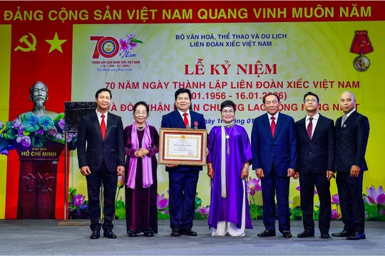 Liên đoàn Xiếc Việt Nam kỷ niệm 70 năm thành lập và đón nhận Huân chương Lao động hạng Nhất