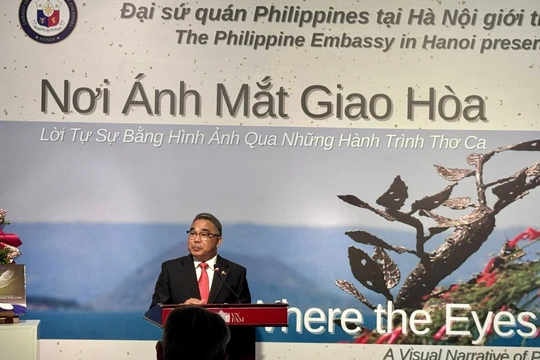 Những bức ảnh trên khắp nẻo đường Việt Nam của ngài đại sứ Philippines