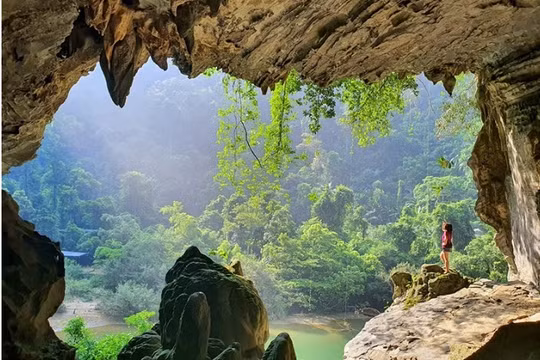 Phong Nha được vinh danh là điểm đến nghỉ dưỡng kết nối với thiên nhiên nổi bật của châu Á