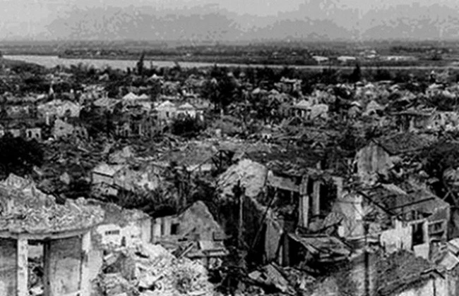 Khâm Thiên khúc tráng ca bi hùng 