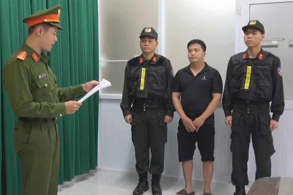 Thủ đoạn tinh vi của đường dây "phù phép" thịt bò giả, cung cấp cho hàng chục quán ăn