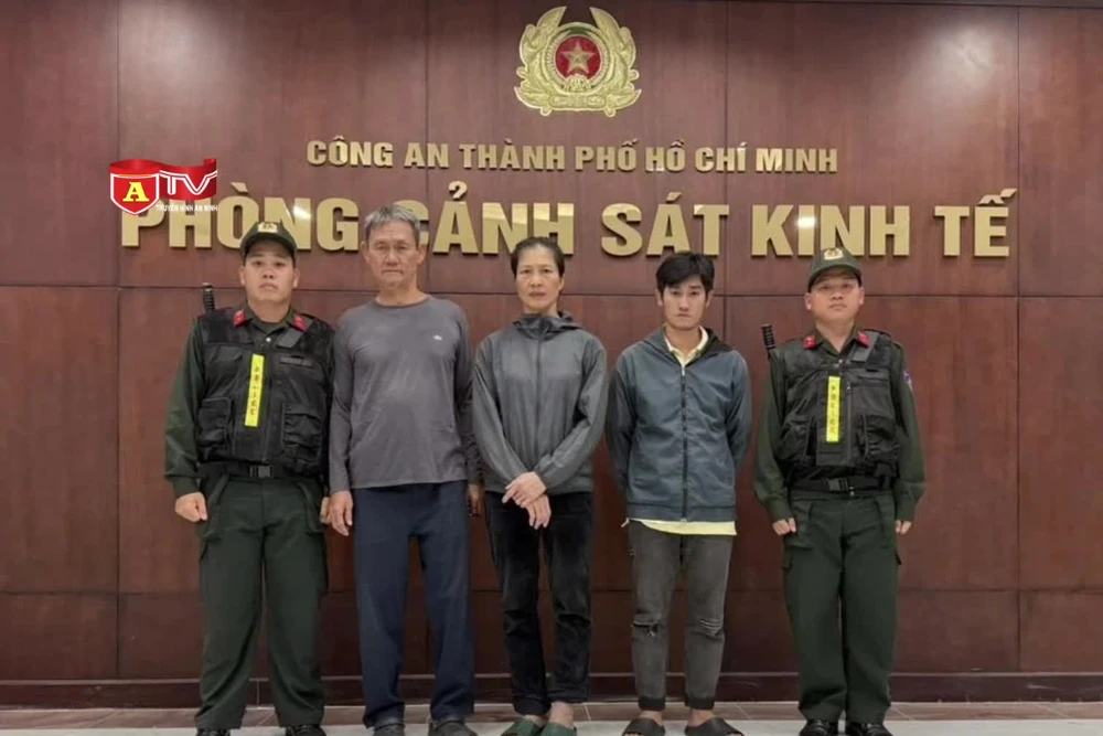 Cận cảnh xưởng sản xuất thuốc đông y giả pha tân dược