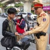 Hà Nội xử lý 1.406 học sinh vi phạm giao thông trong tháng 2