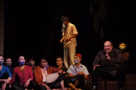 "Viết ngu ngơ, mất khách như chơi"