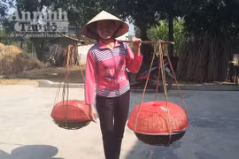 Gánh mâm góp cỗ và mừng tuổi dịp đầu xuân năm mới