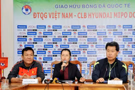 HLV Hoàng Văn Phúc gửi thông điệp tới Hồng Quân và Michal Nguyễn