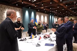 Xung đột Nga - Ukraine cần giải quyết bằng đàm phán hòa bình