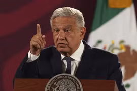 Lãnh đạo Mexico khuyên người dân từ chối quà tặng của băng đảng ma túy 