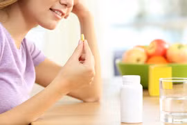 Lạm dụng thực phẩm chức năng để phòng bệnh: Tiền mất tật mang 