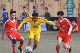 Hình ảnh, kết quả loạt trận sáng 16-10 giải bóng đá học sinh THPT Hà Nội