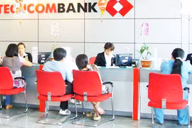 Techcombank hoàn thành 57% kế hoạch lợi nhuận