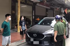 Hai thanh niên bị xử phạt vì... đi mua chim 