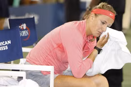 Chấn thương chưa lành, Victoria Azarenka lỗi hẹn với Roland Garros 2014