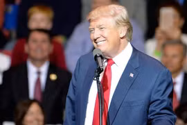 Tổng thống đắc cử Mỹ Donald Trump tuyên bố "đoàn kết đất nước"
