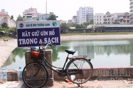  Hà Nội: Thí điểm xử lý 3 hồ nước ô nhiễm bằng công nghệ mới
