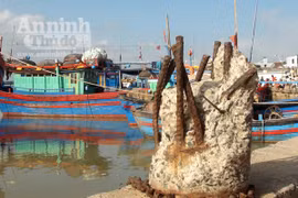 Phú Yên: Cảng cá xuống cấp nghiêm trọng, cửa biển bị bồi lấp nặng