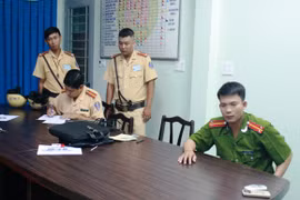 Giả danh người của Bộ Công an, kiểm tra CSGT địa phương