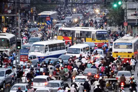 Hà Nội tiếp tục bàn lộ trình hạn chế xe cá nhân