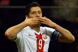 "Cỗ máy ghi bàn" Lewandowski gặp rắc rối với cảnh sát