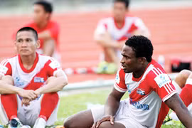 VPF cấm các "con nợ" dự V-League 2014 !?