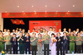 Bộ Công an và TTXVN: Gặp mặt, giao lưu các điển hình tiên tiến, tiêu biểu