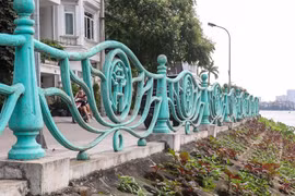 Tìm người biết việc