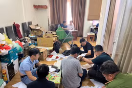 Triệt phá đường dây làm giả văn bằng, chứng chỉ thu lợi bất chính trên 30 tỷ đồng