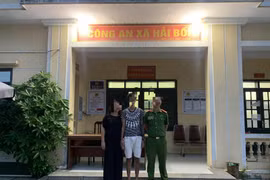 Khuyên nhủ 1 thanh niên từ bỏ ý định... nhảy cầu Thăng Long