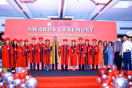 Phối hợp quốc tế đào tạo học viên chuyên sâu về tài chính, chứng khoán