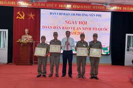 Tạo thế trận vững chắc trong phong trào bảo vệ ANTQ ở phường Yên Phụ